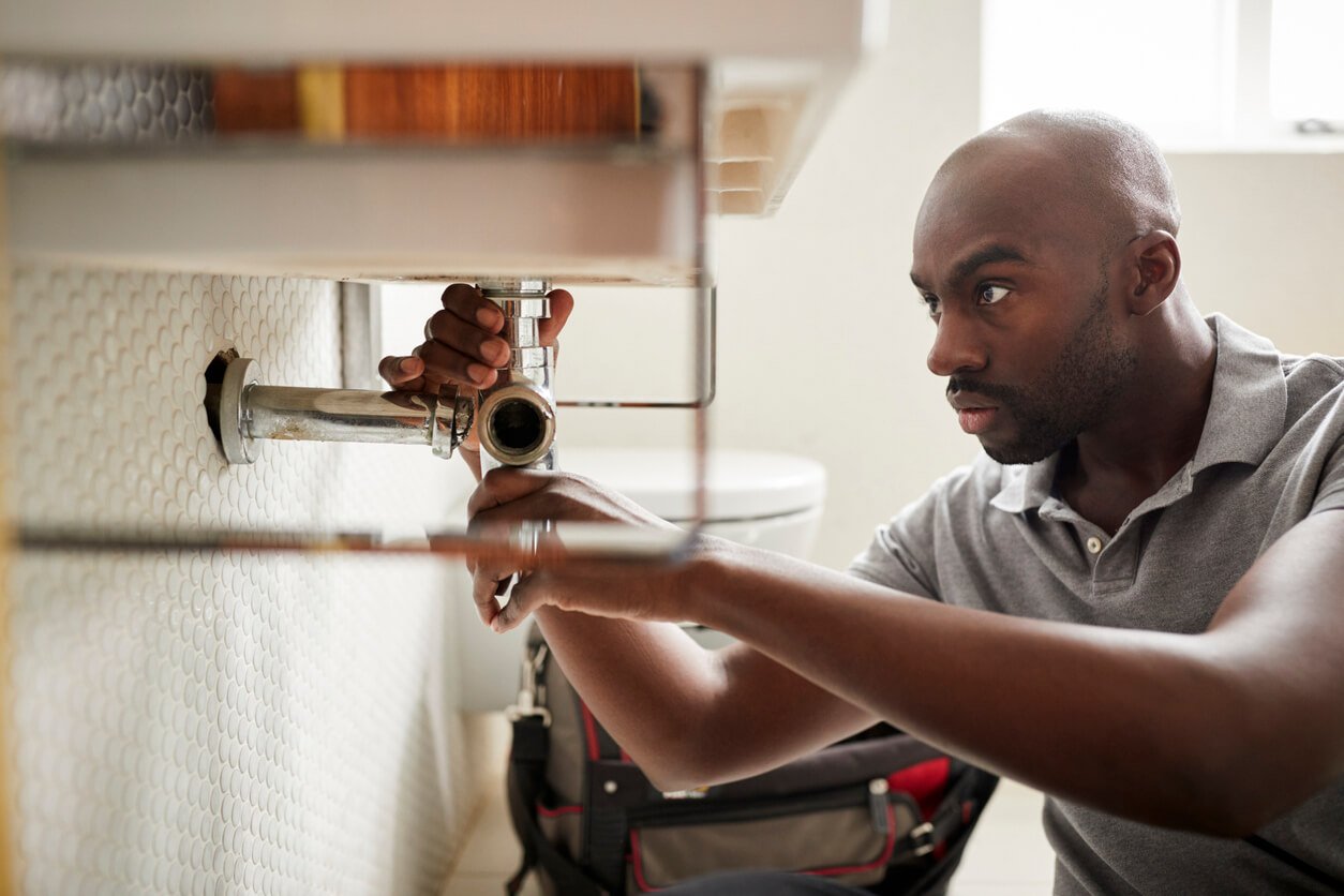 plumber in dubai
